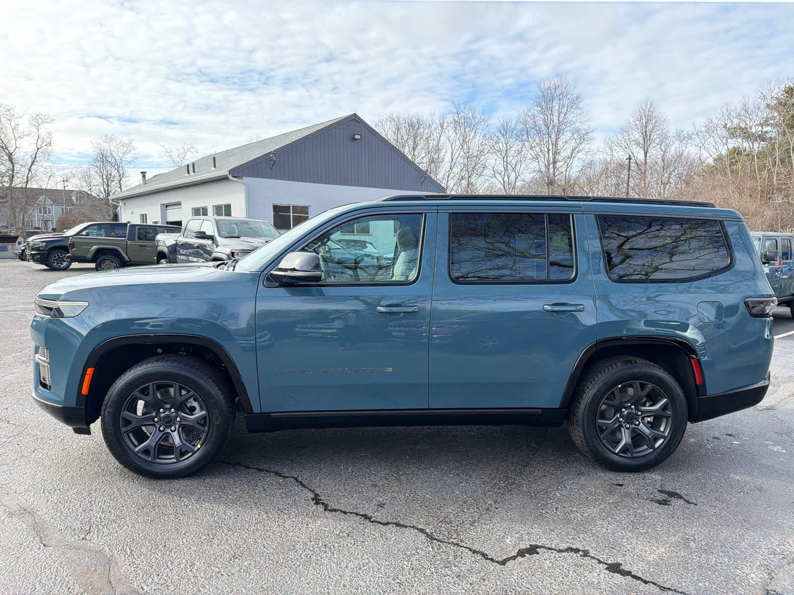 New 2026 Steel Blue Exterior Paint Jeep Limited Altitude image 5