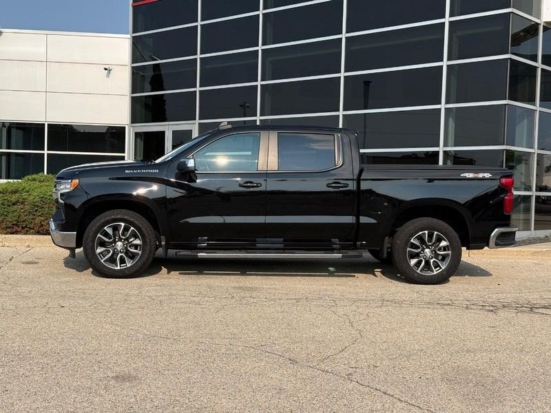 Used 2023 Black Chevrolet LT image 6