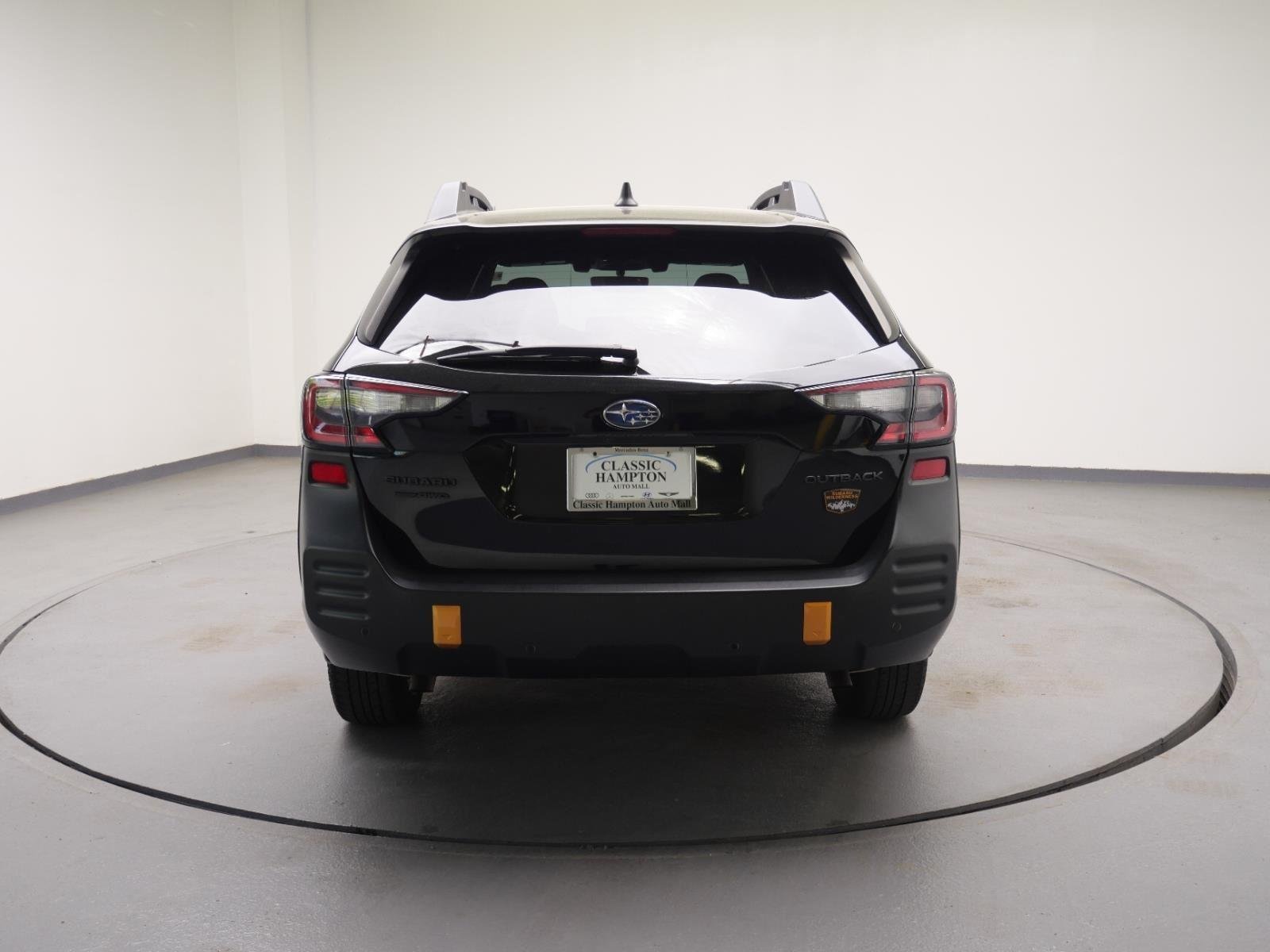 Used 2022 Crystal Black Silica Subaru Wilderness image 10