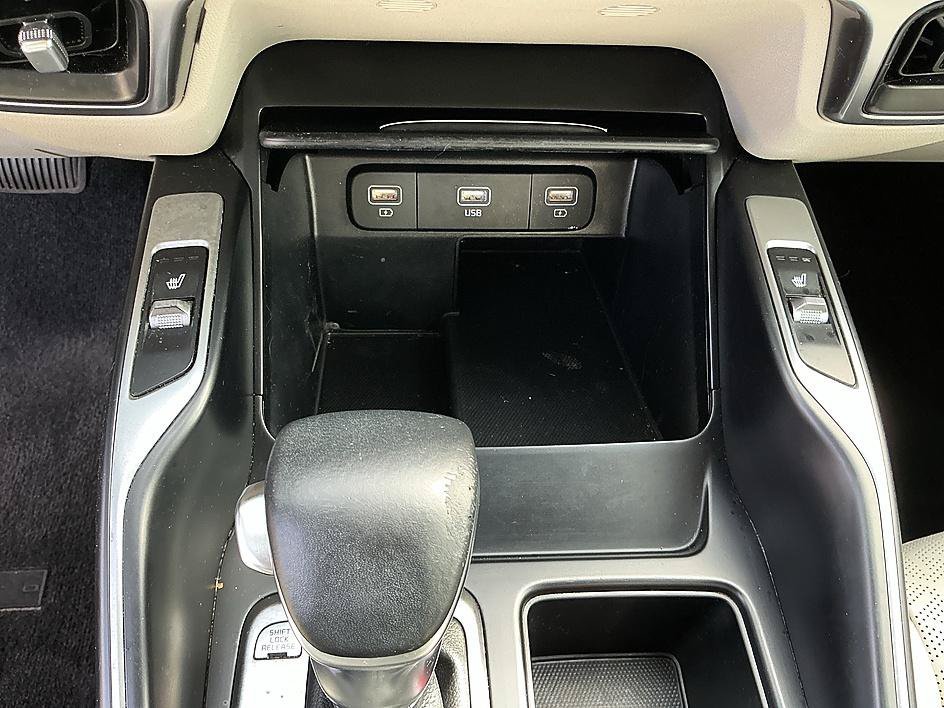 Used 2022 Passion Red Tintcoat Kia S image 20