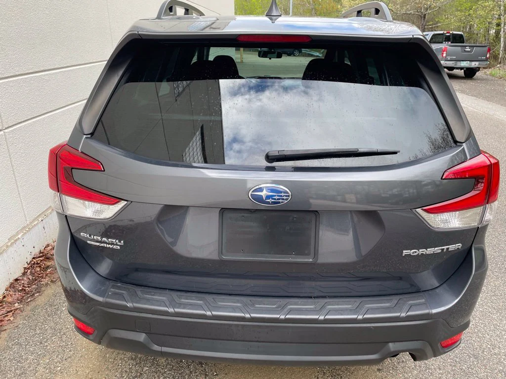 Used 2023 Gray Metallic Subaru Premium image 7