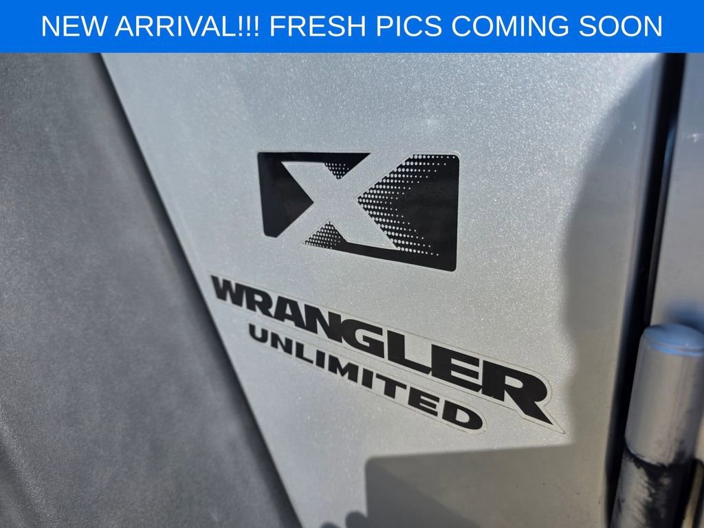 Used 2009 Silver Jeep X image 14