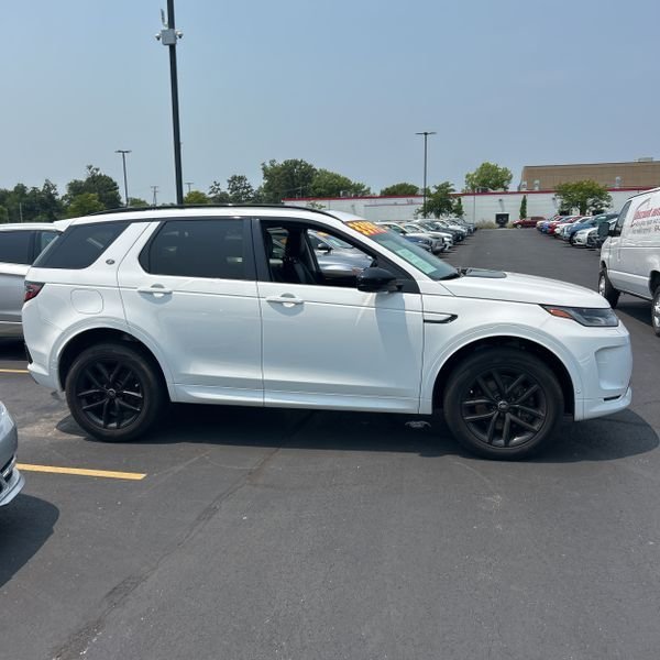 Certified Used 2024 Fuji White Land Rover S image 3