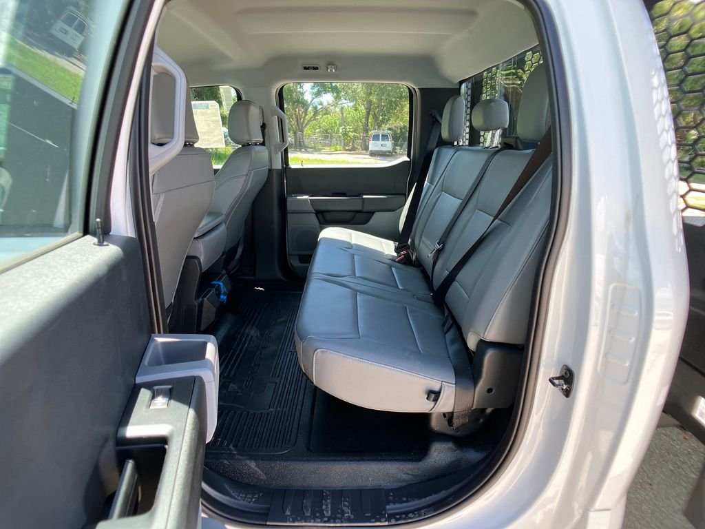 2025 Ford F-350 Super Duty Chassis Cab XL - Photo 28