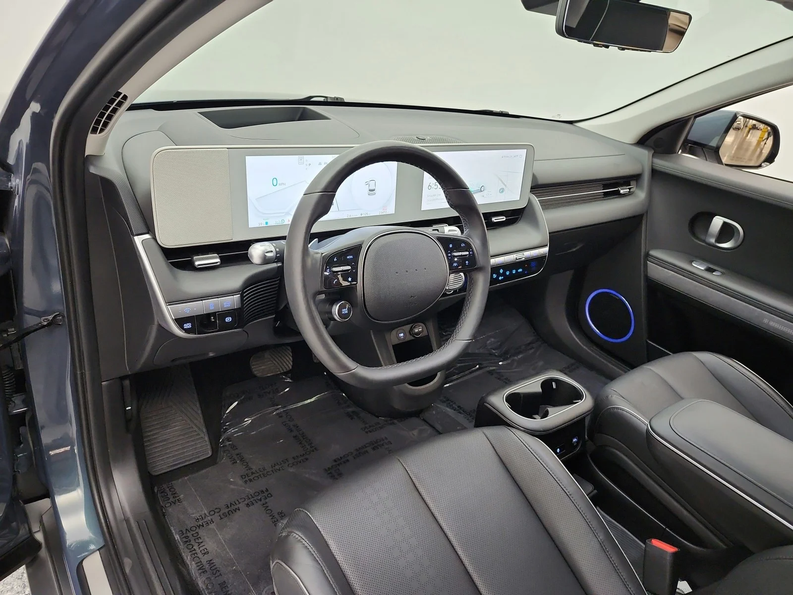 Used 2024 Digital Teal Hyundai Limited RWD image 9