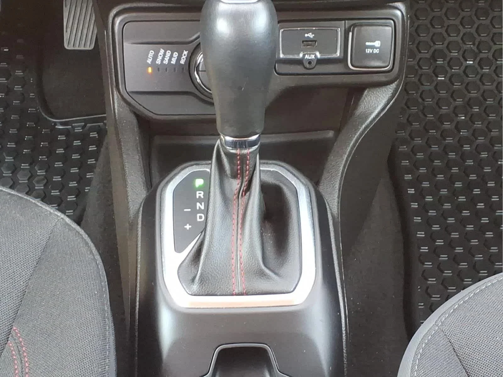 Used 2023 Colorado Red Clearcoat Jeep Trailhawk image 25