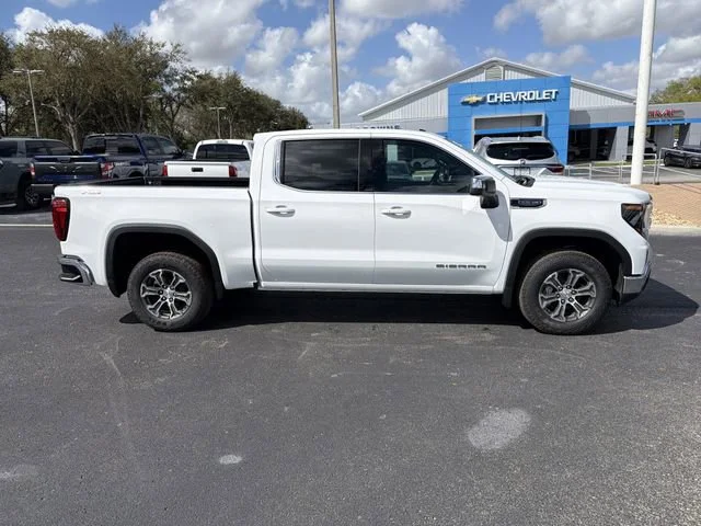 New 2026 Summit White GMC SLE image 3