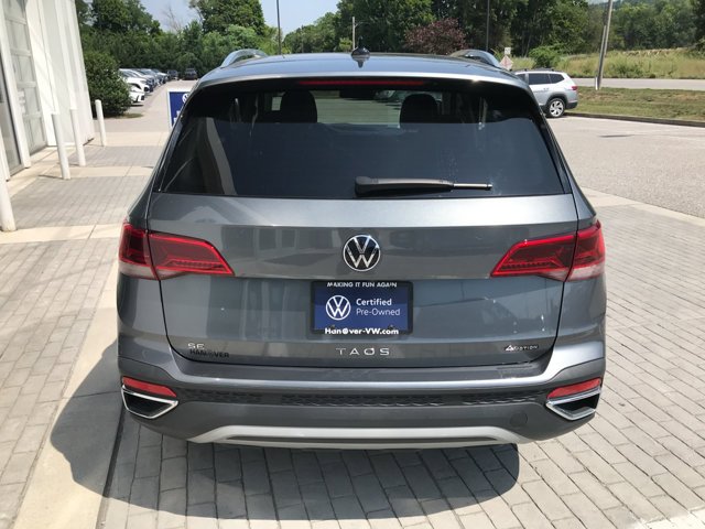 Used 2022 Platinum Gray Metallic Volkswagen SE image 7