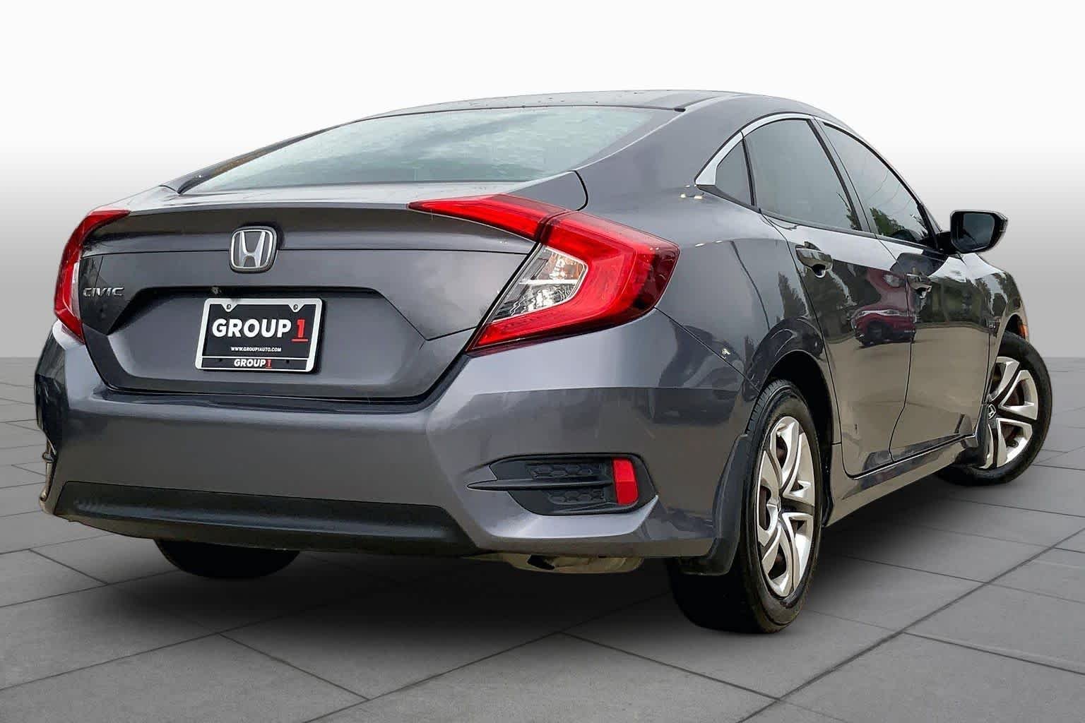Used 2016  Honda LX image 12