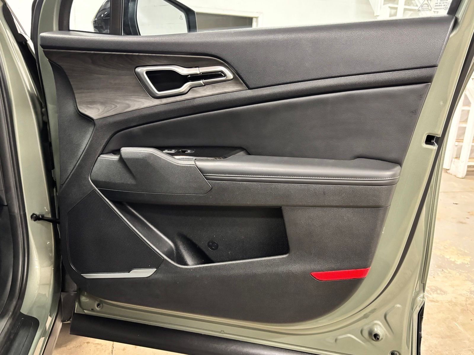Used 2023 Green Kia X-Line image 23