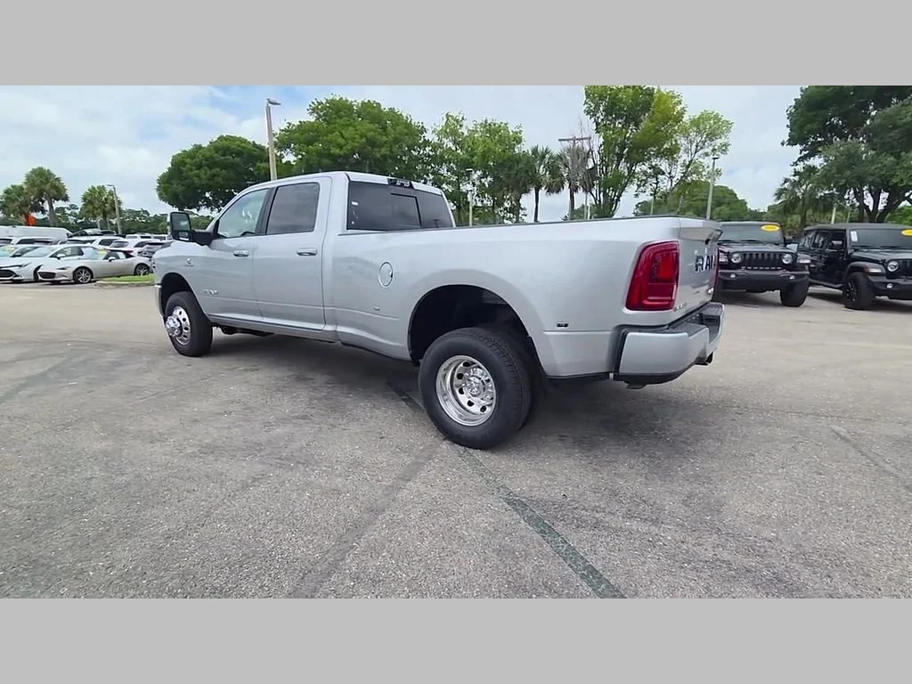 New 2026 Silver-Zynith Exterior Paint RAM Laramie image 33