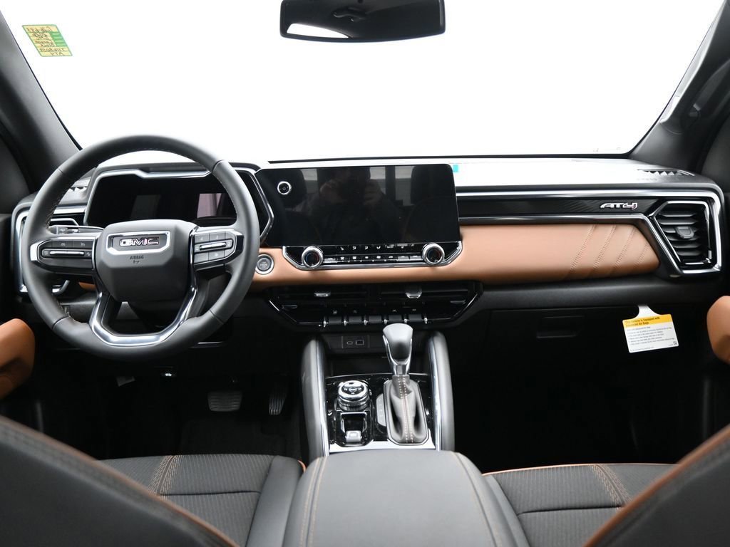 2026 GMC Canyon AT4 - Photo 9