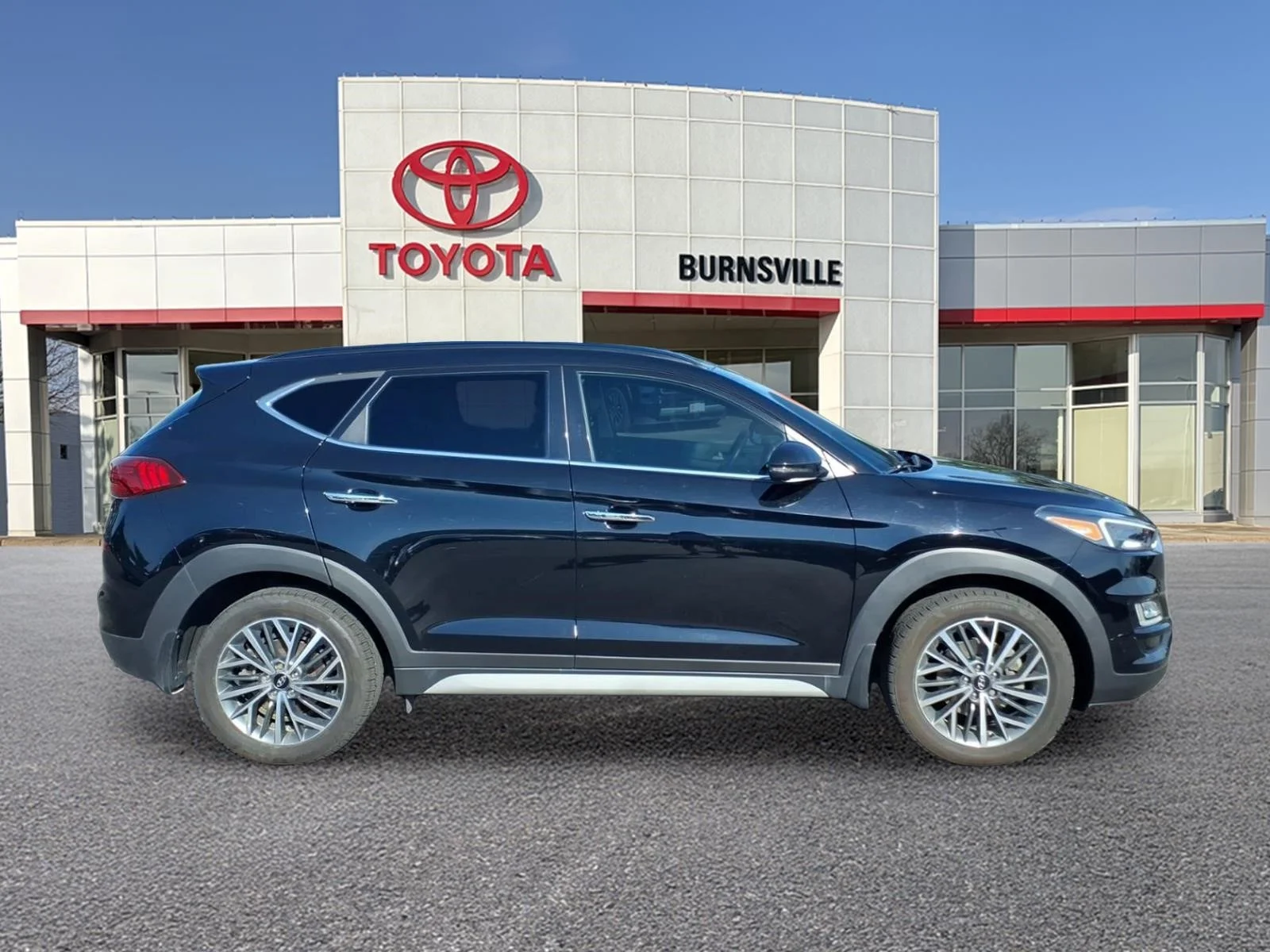 Used 2020 Hyundai Tucson Ultimate with VIN KM8J3CAL6LU092357 for sale in Burnsville, Minnesota