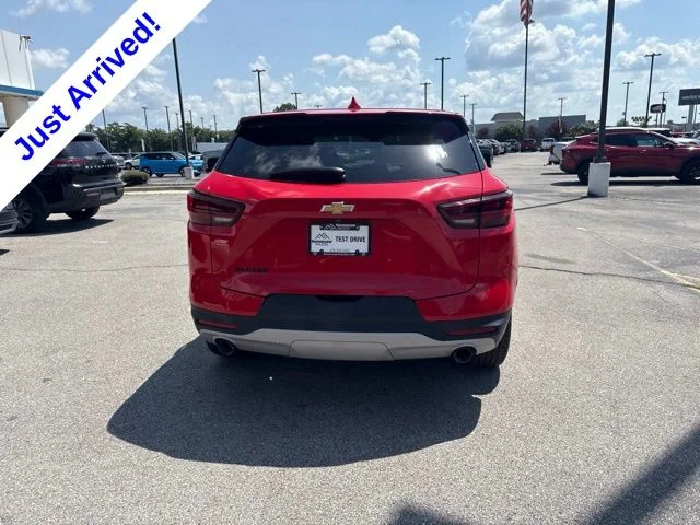 Used 2023 Red Chevrolet LT image 4