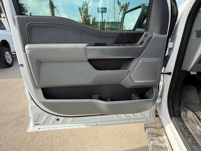 Used 2022 White Ford LARIAT image 23