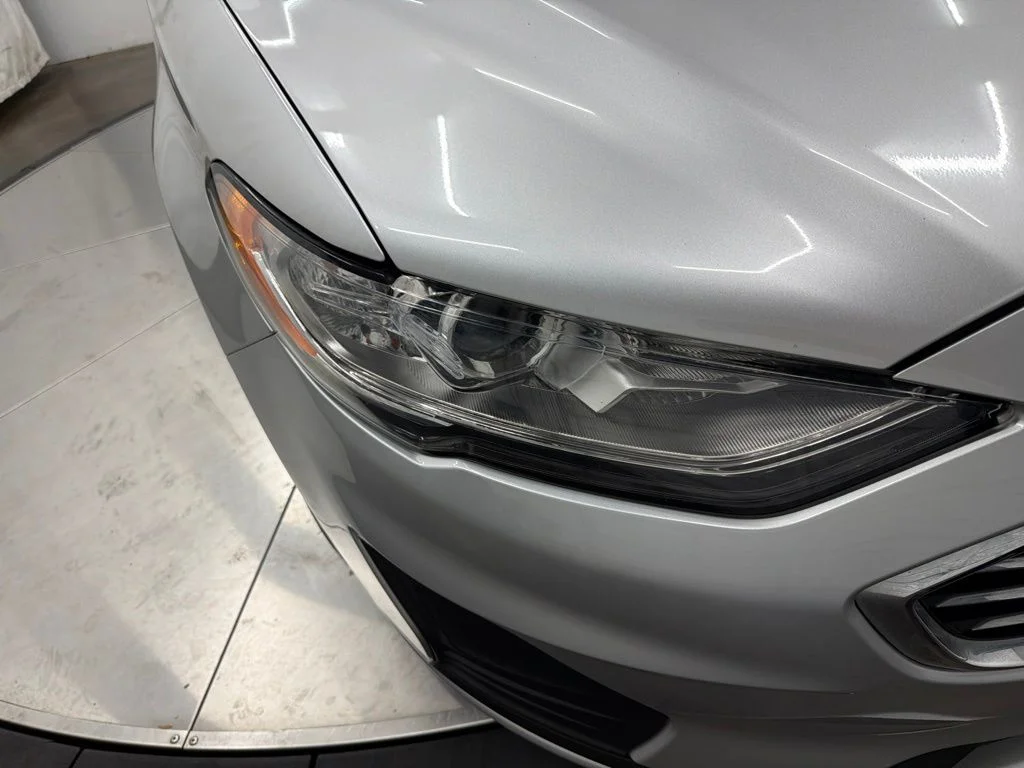 Used 2019 Silver Ford SE image 10