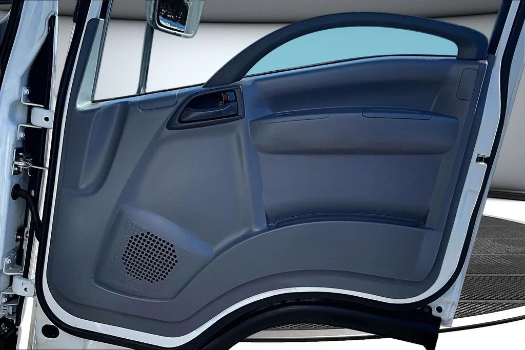 2022 Isuzu NRR - Photo 20