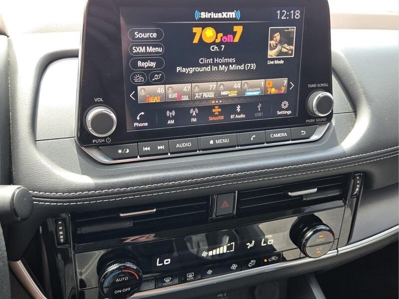 Used 2022 Gun Metallic NISSAN AWD SV image 27