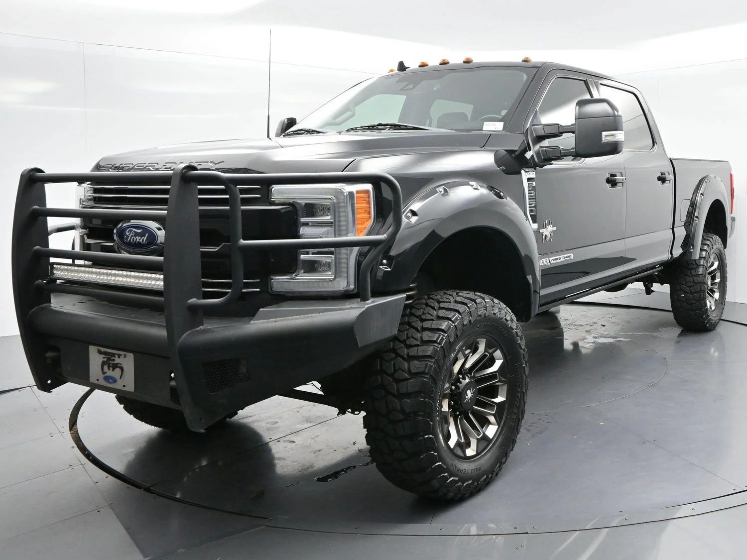 Used 2019 Agate Black Ford LARIAT image 3