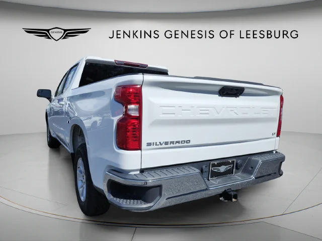 Used 2025 White Chevrolet LT image 7