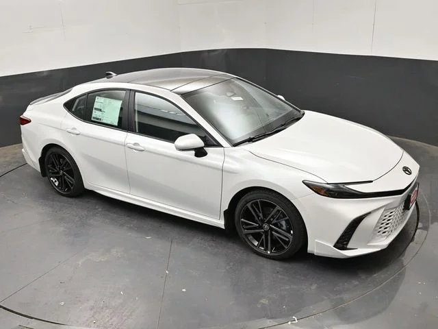 New 2026 Wind Chill Pearl <sup>1</sup> Toyota  XSE image 25