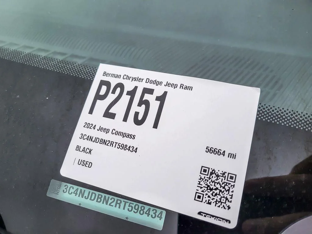 Used 2024 Black Jeep Latitude image 23