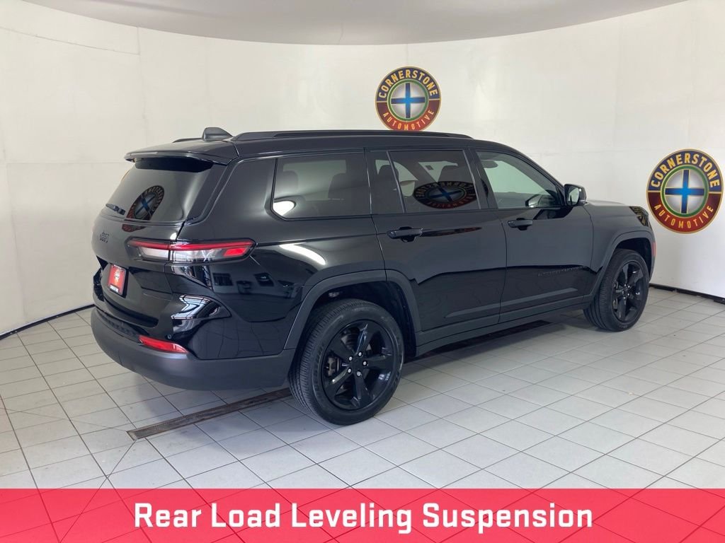 Used 2023 Black Jeep Altitude image 22