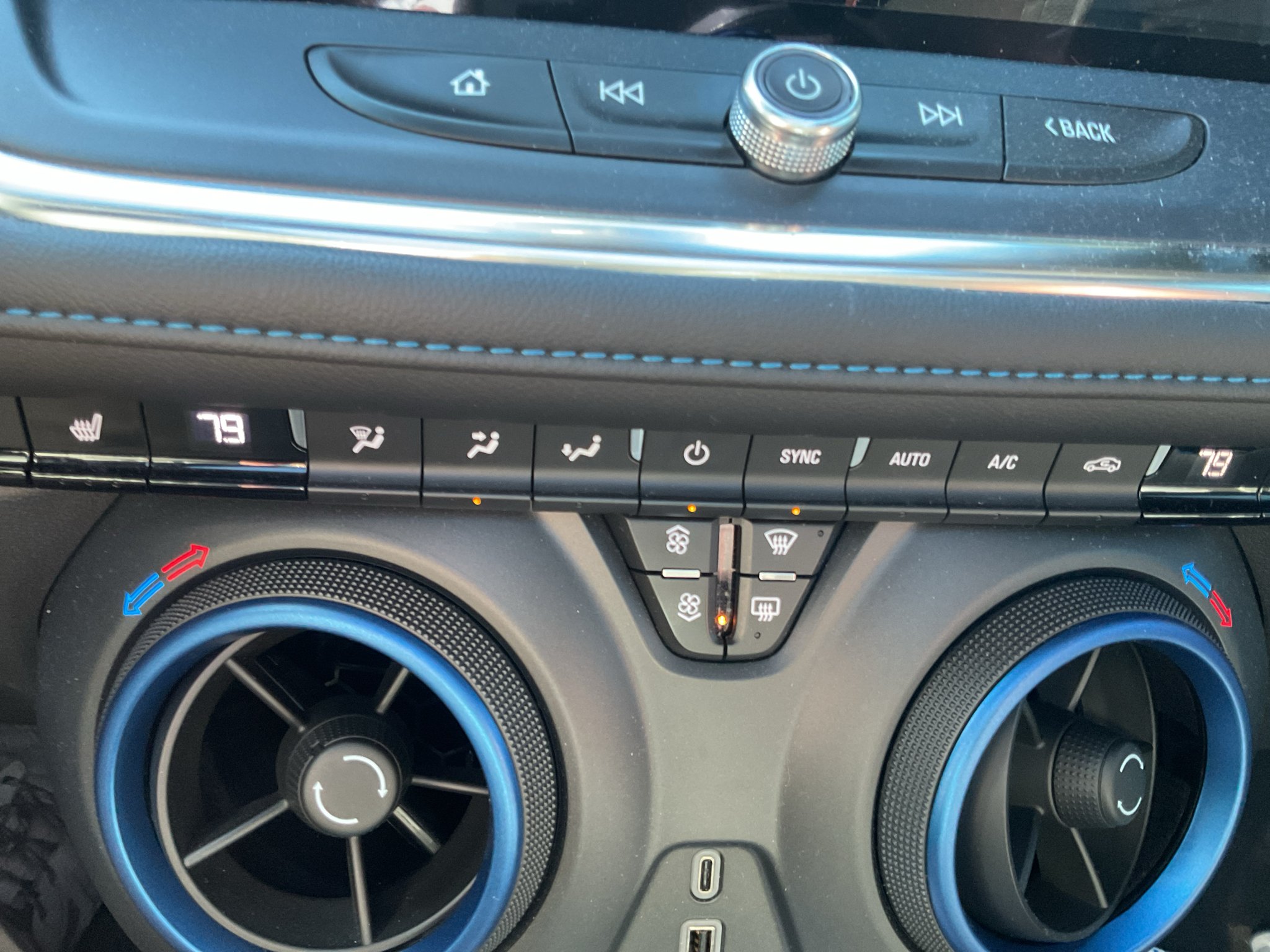 Used 2024 Iridescent Pearl Tricoat Chevrolet RS image 25