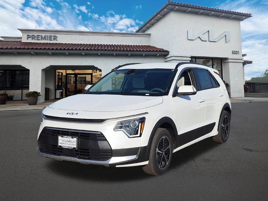 New 2026 Snow White Pearl Kia EX image 4