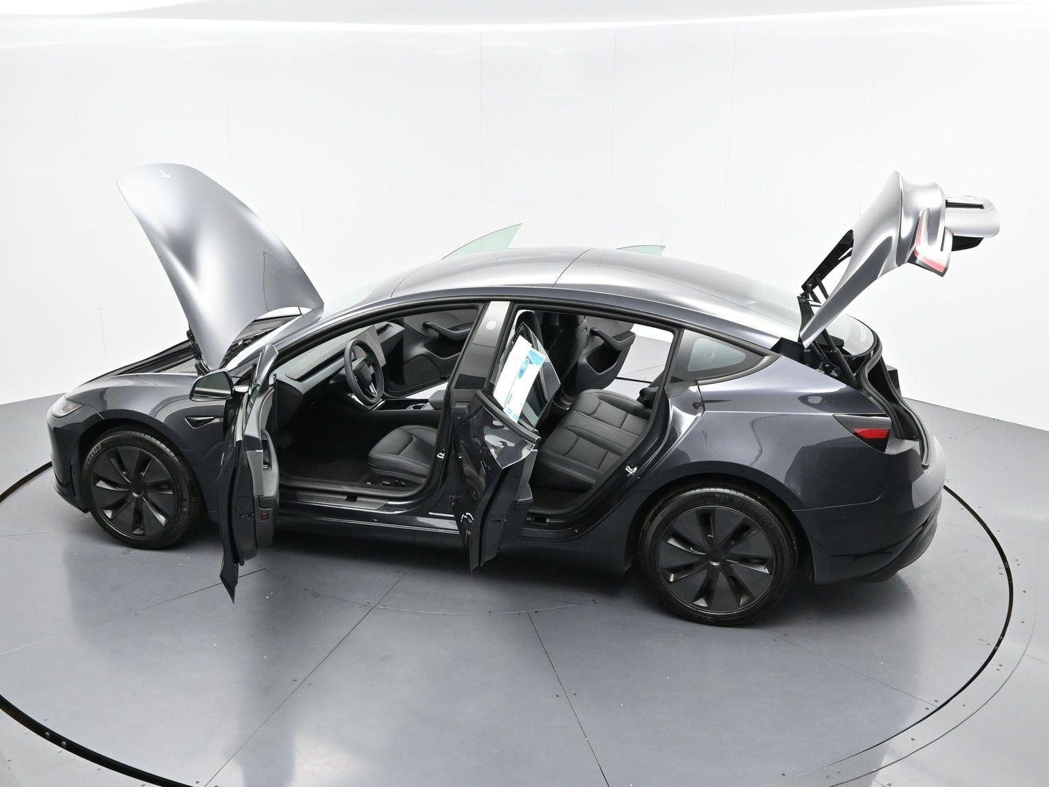 Used 2025 Black Tesla Long Range image 39