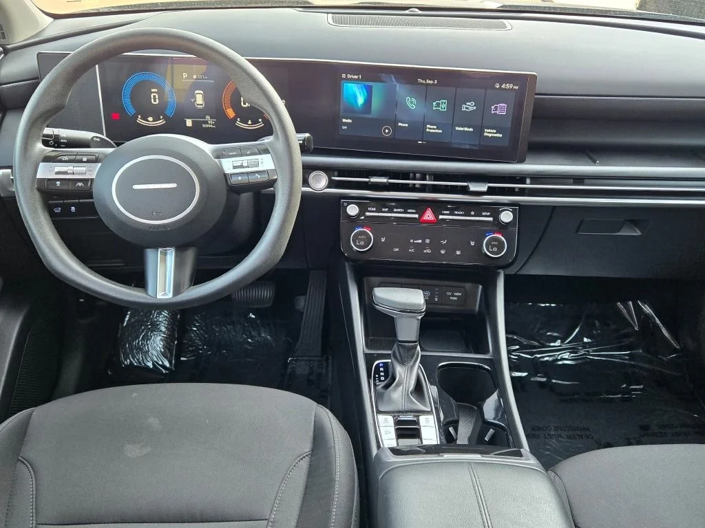 Used 2025 Gray Hyundai SEL image 18