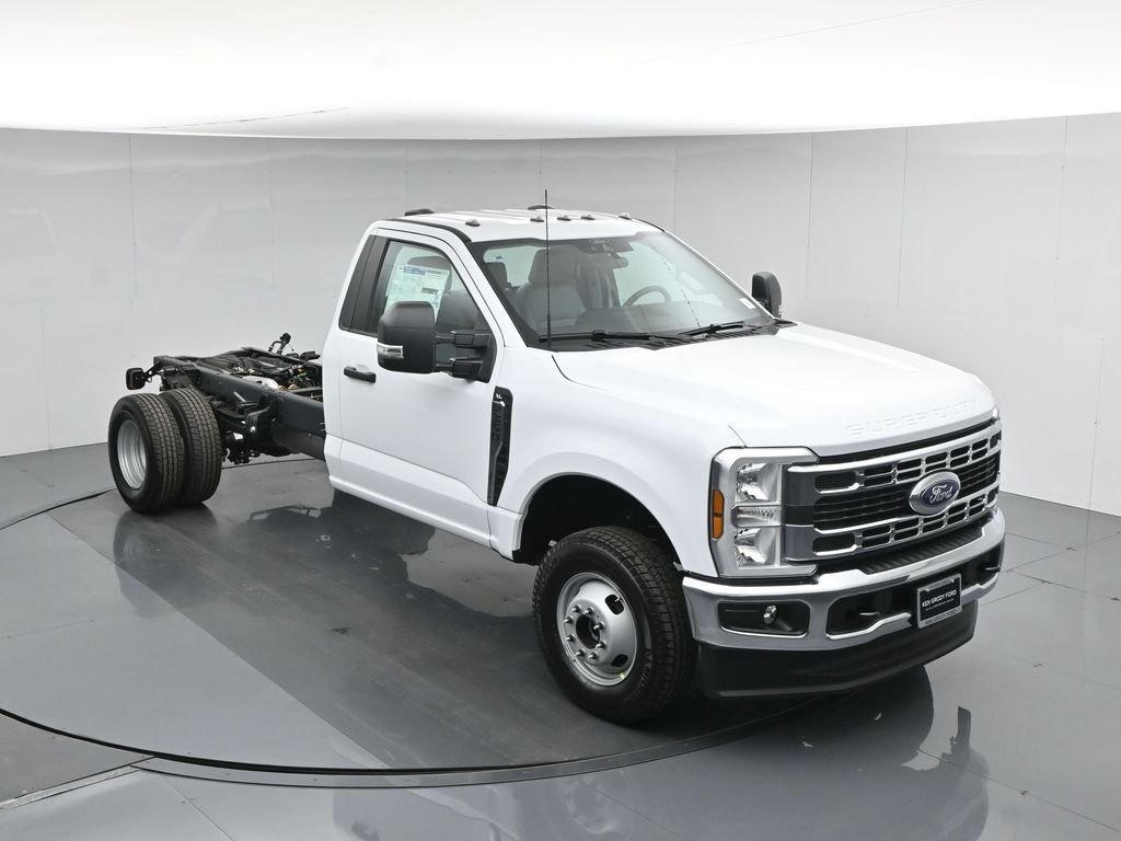 New 2026 Oxford White Ford XL image 32