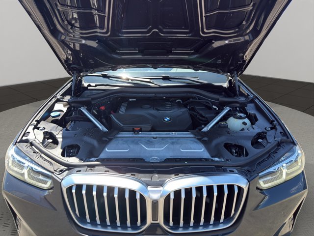 Used 2022 Dark Graphite Metallic BMW xDrive30i image 22