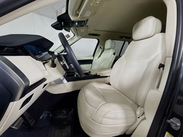 Used 2023 Gray Land Rover SE image 11