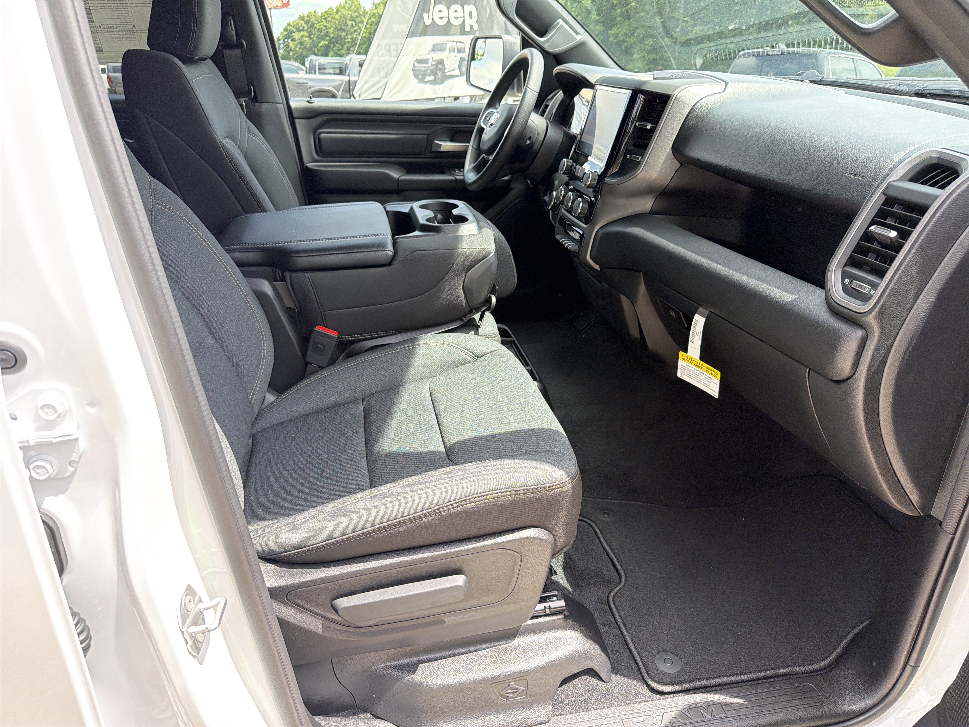New 2026 Bright White Clearcoat RAM Tradesman image 13