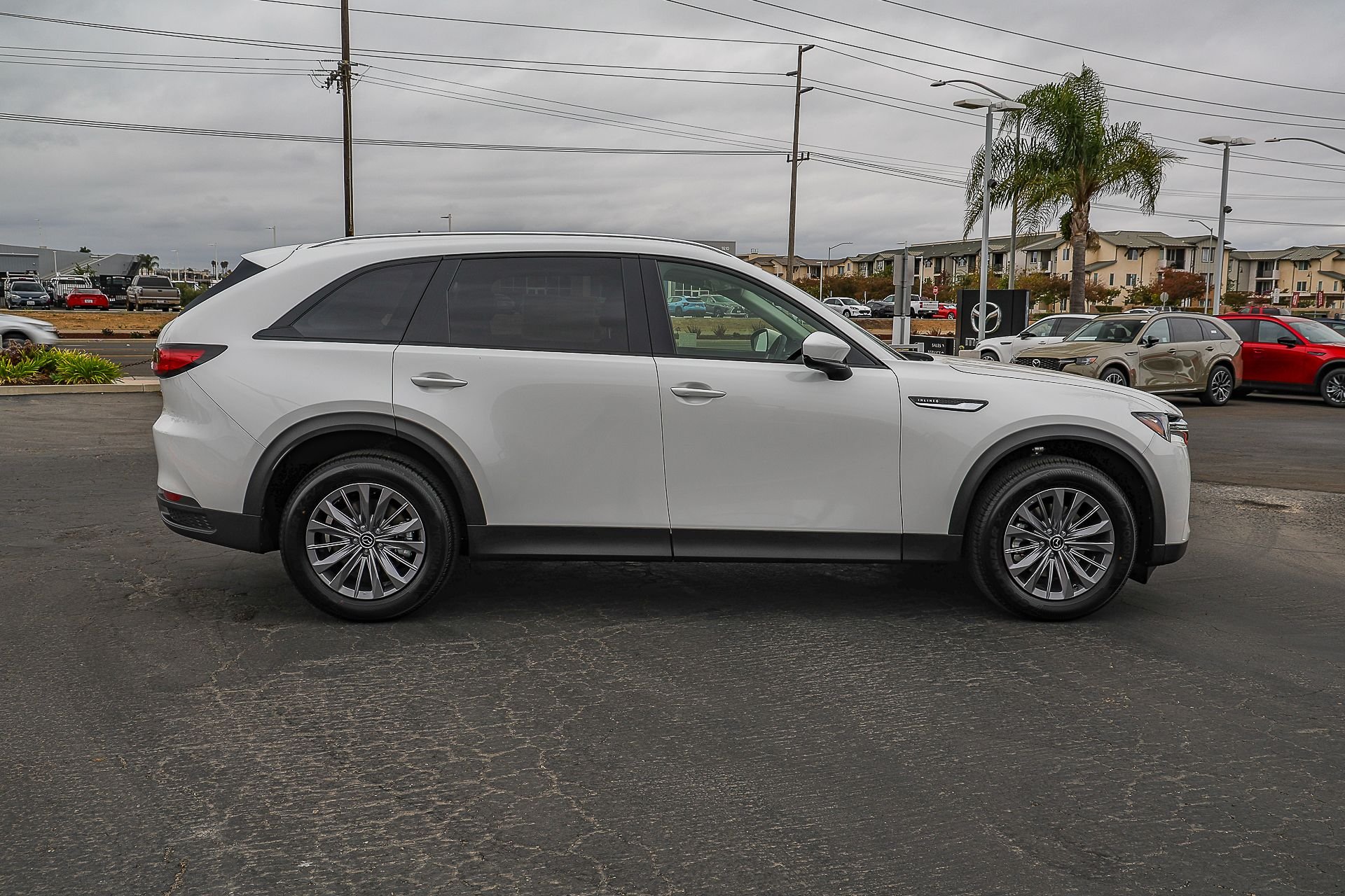 New 2026 Rhodium White Premium Mazda 3.3 Turbo Select AWD image 3