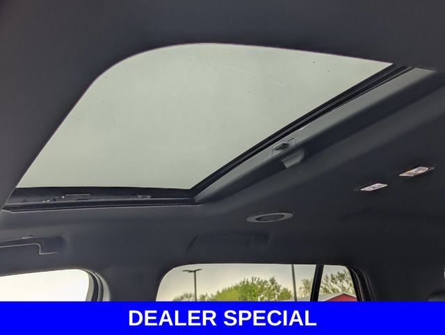 Used 2023 Beige Chevrolet High Country image 22