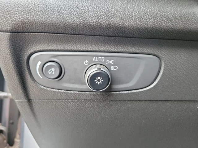 2021 Buick Envision Essence - Photo 22