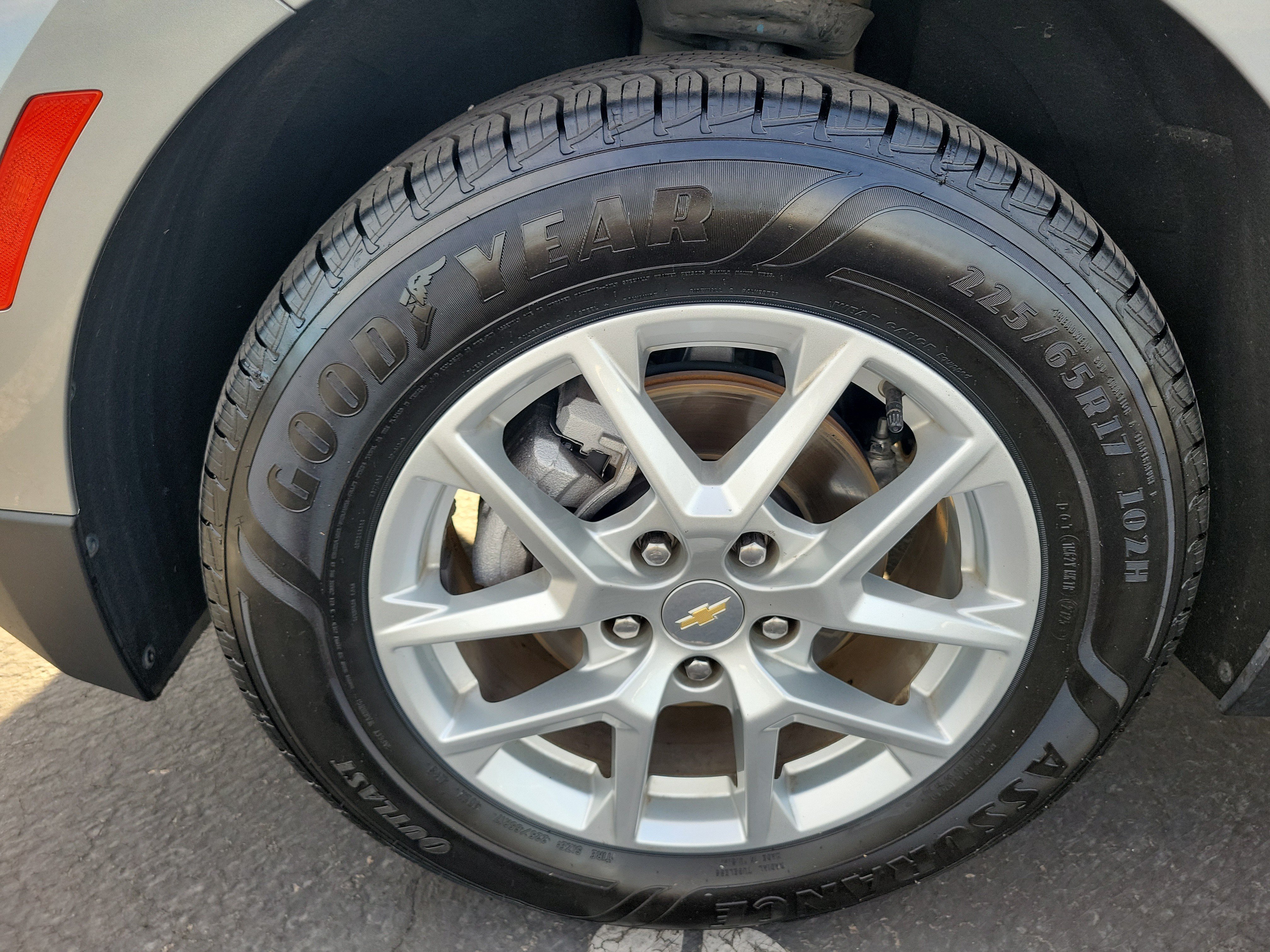 Used 2023 Gray Chevrolet LS image 8