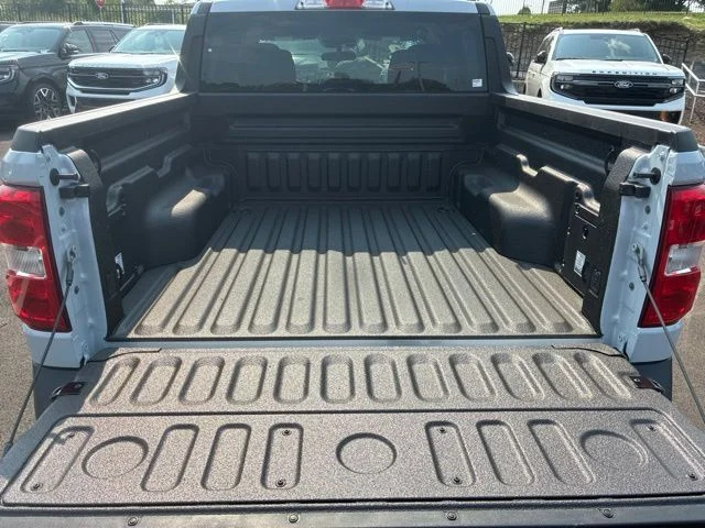 New 2026 Space White Metallic Ford XLT image 6