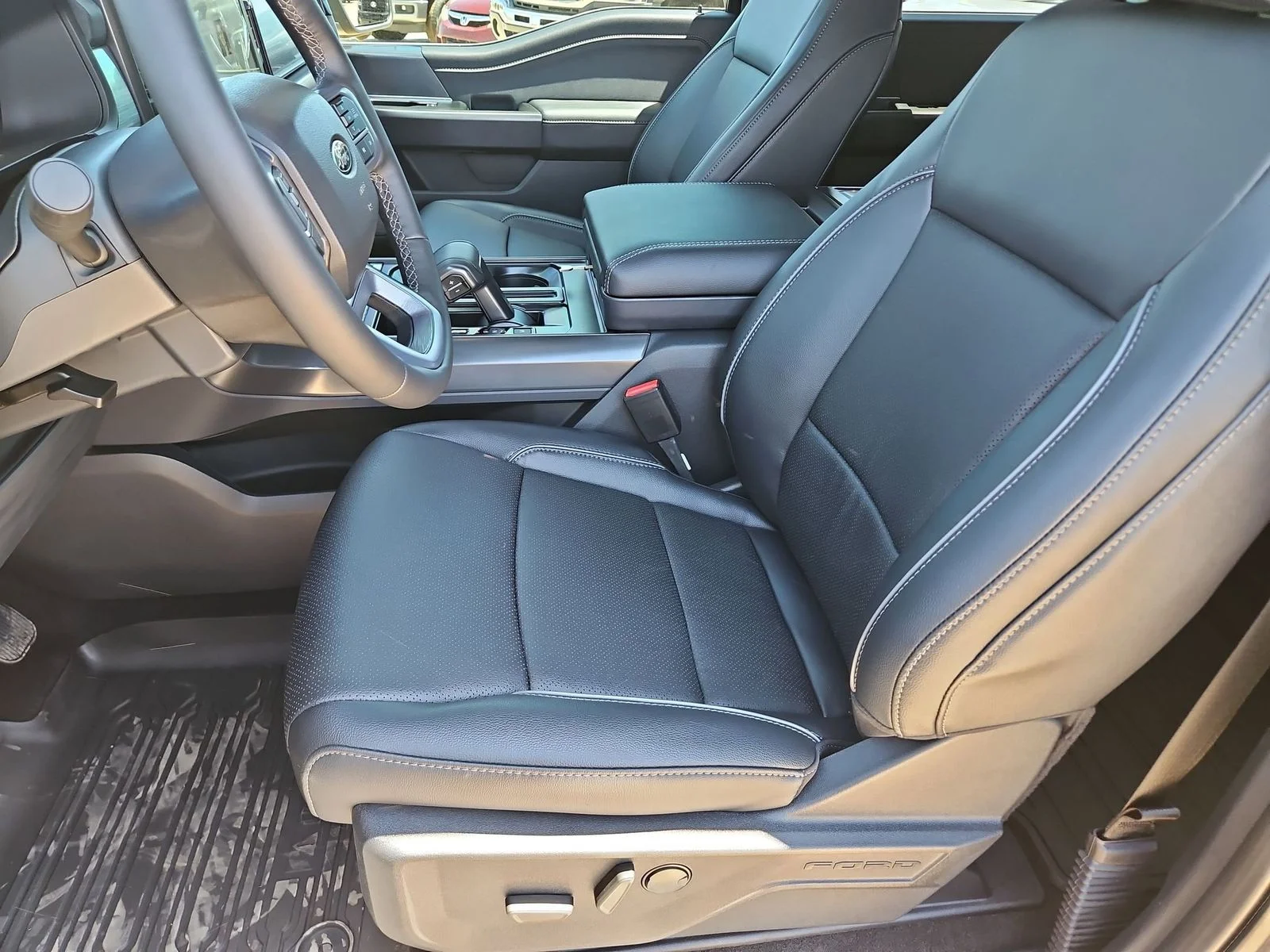 New 2026 Carbonized Gray Metallic Ford Lariat® image 11
