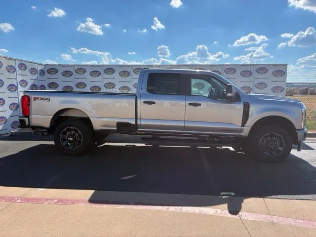 2027 Ford F-350SD XL