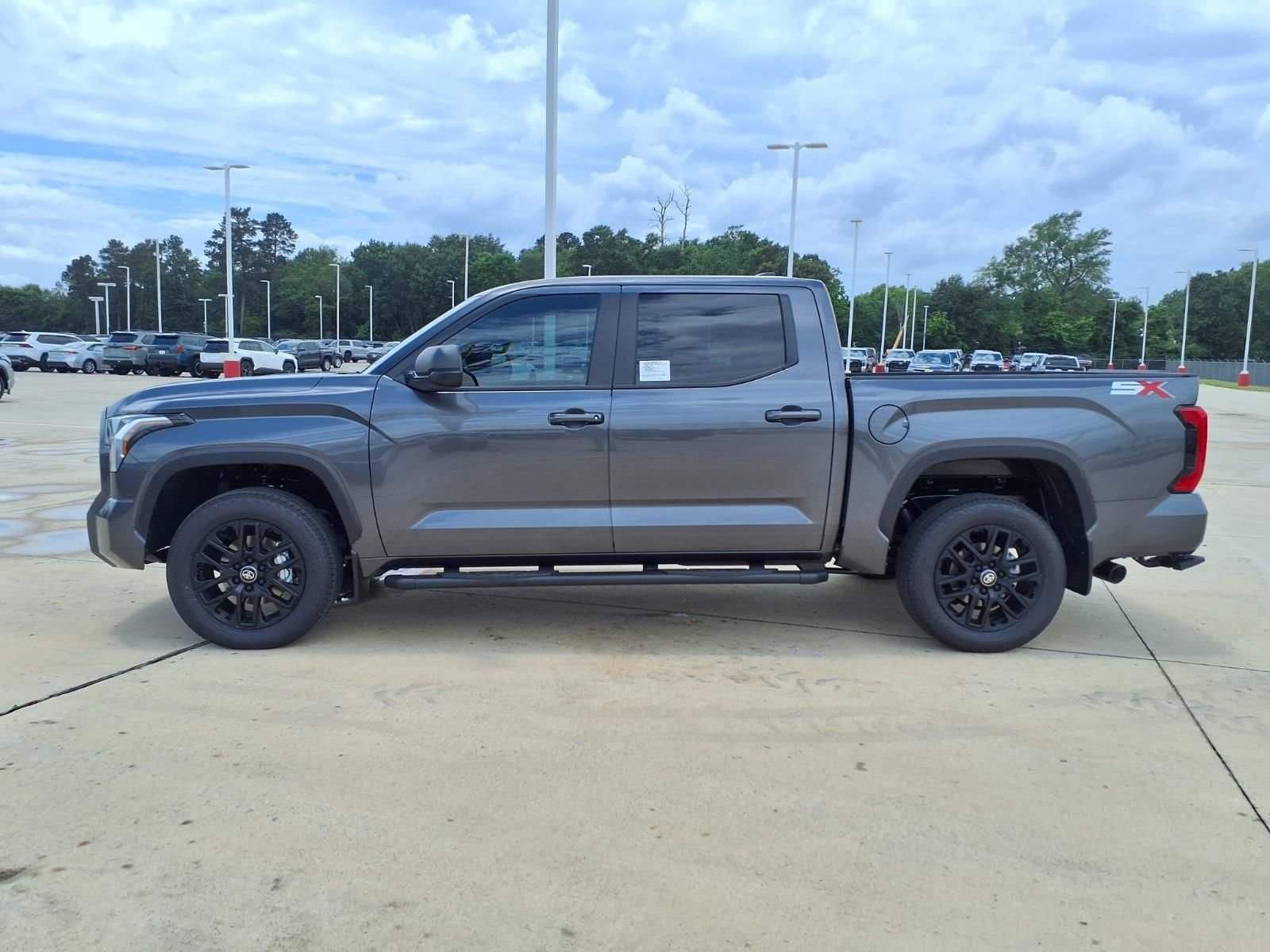 2026 Toyota Tundra SR5 - Photo 8