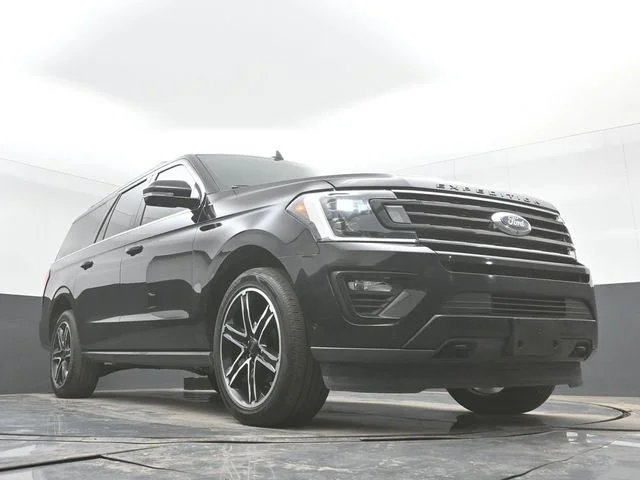Used 2020 Black Ford Limited image 26