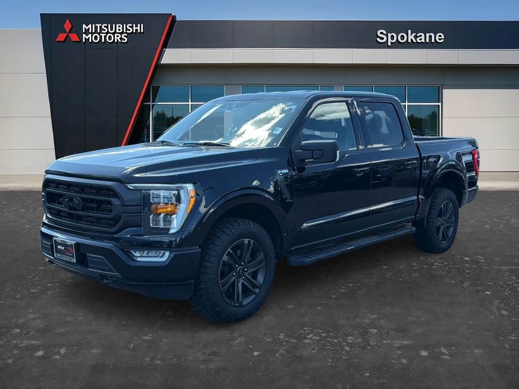 Used 2021 Agate Black Metallic Ford XLT image 3