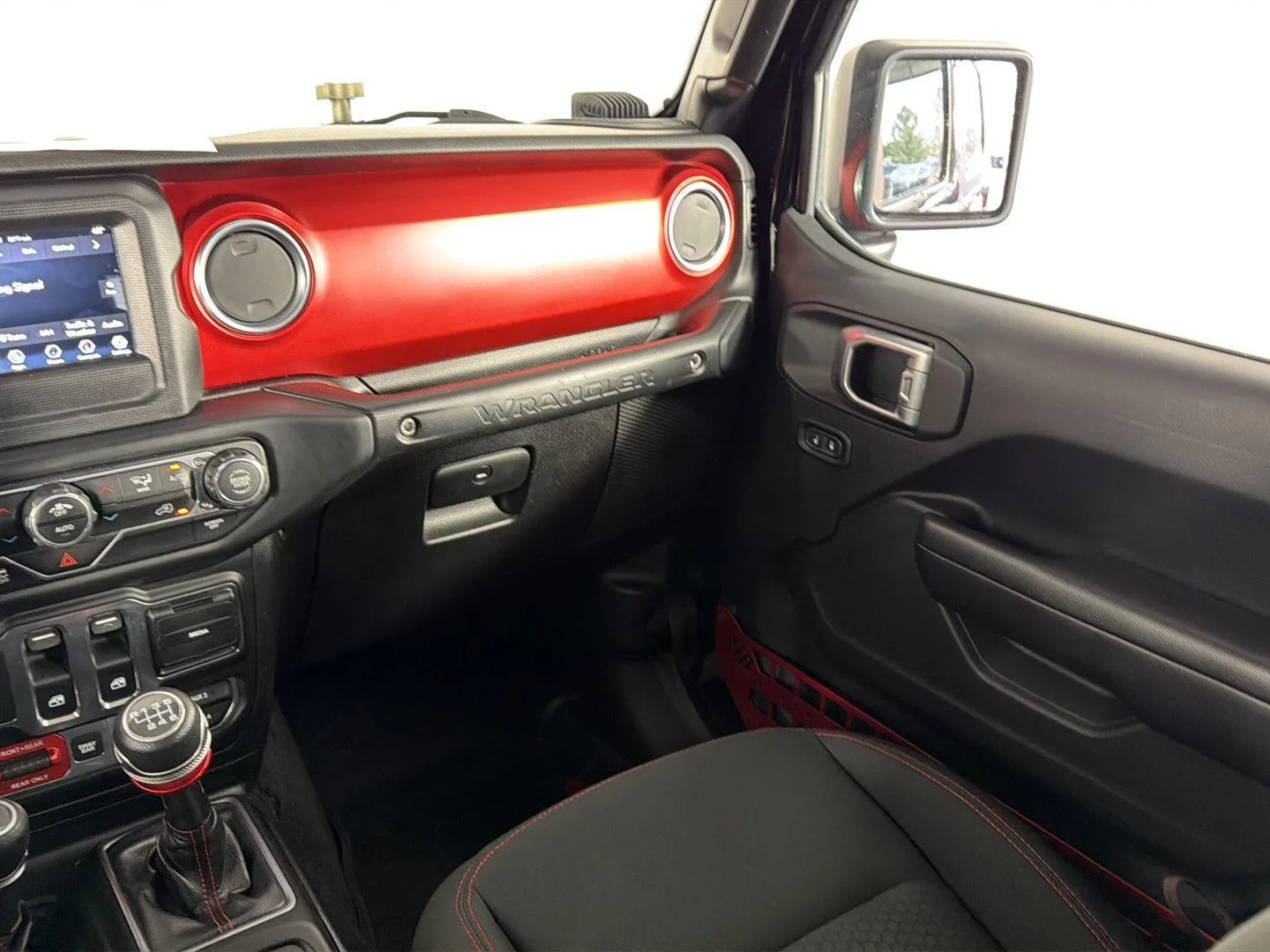 Used 2019 Black Clearcoat Jeep Rubicon image 25