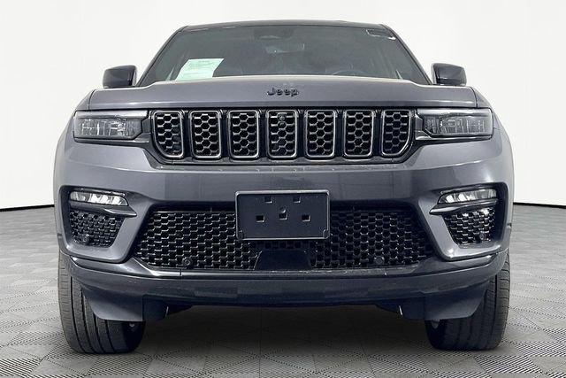 Used 2025 Gray Jeep Summit image 2