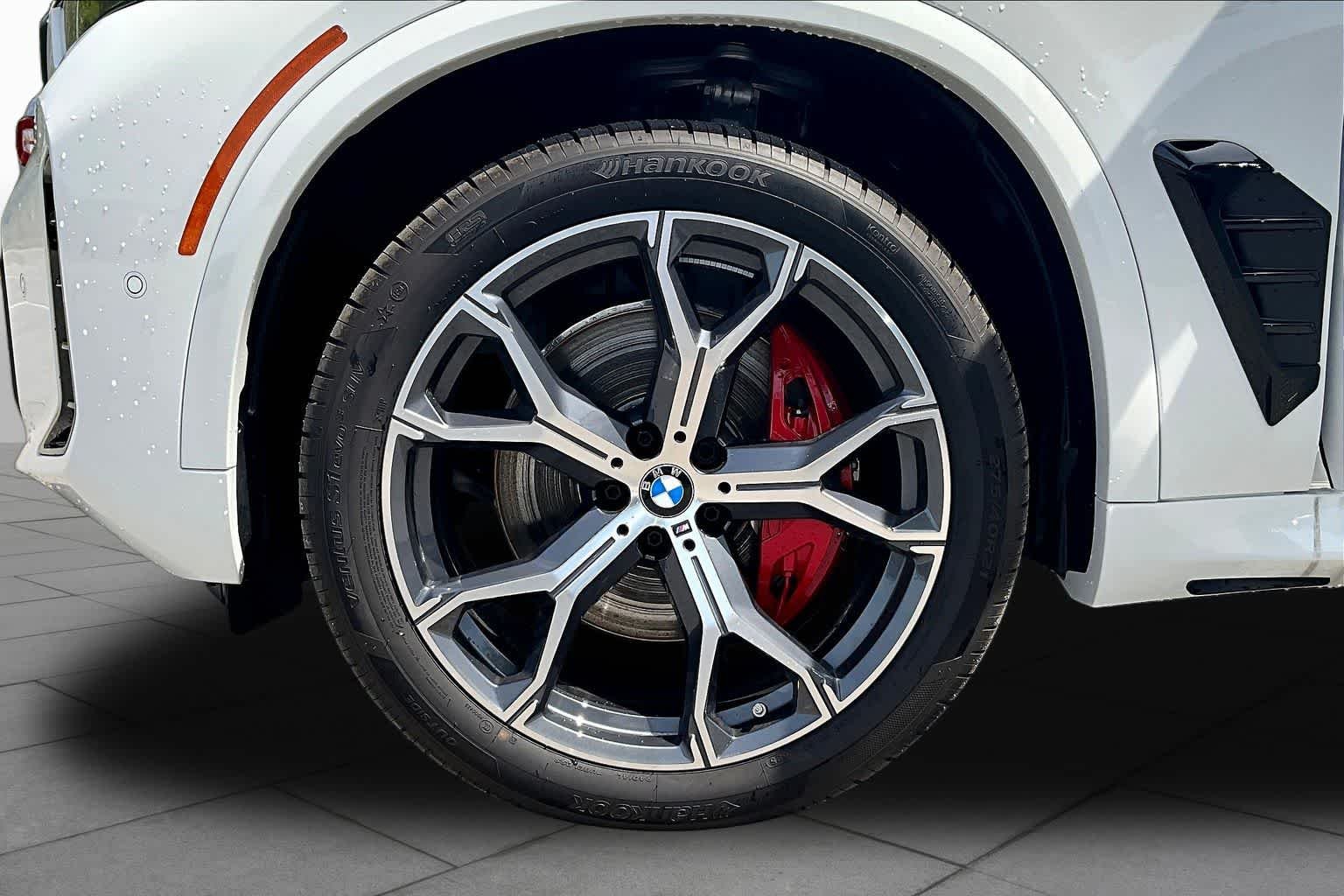 Used 2026 Alpine White BMW xDrive40i image 11