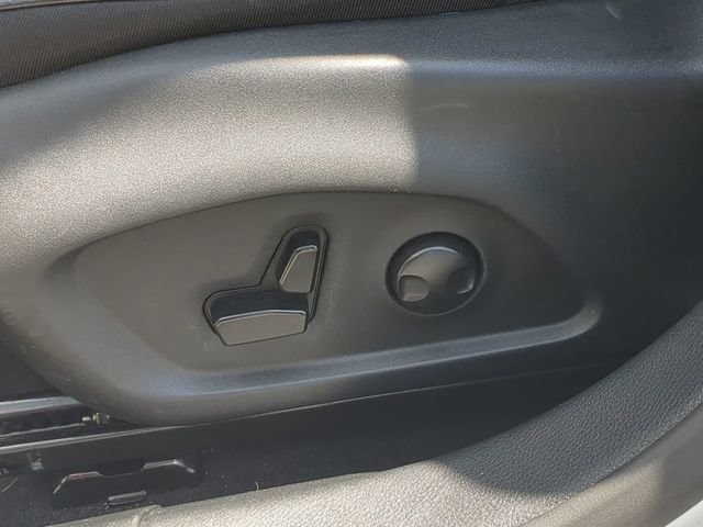 Certified Used 2023 White Jeep Latitude Lux image 22