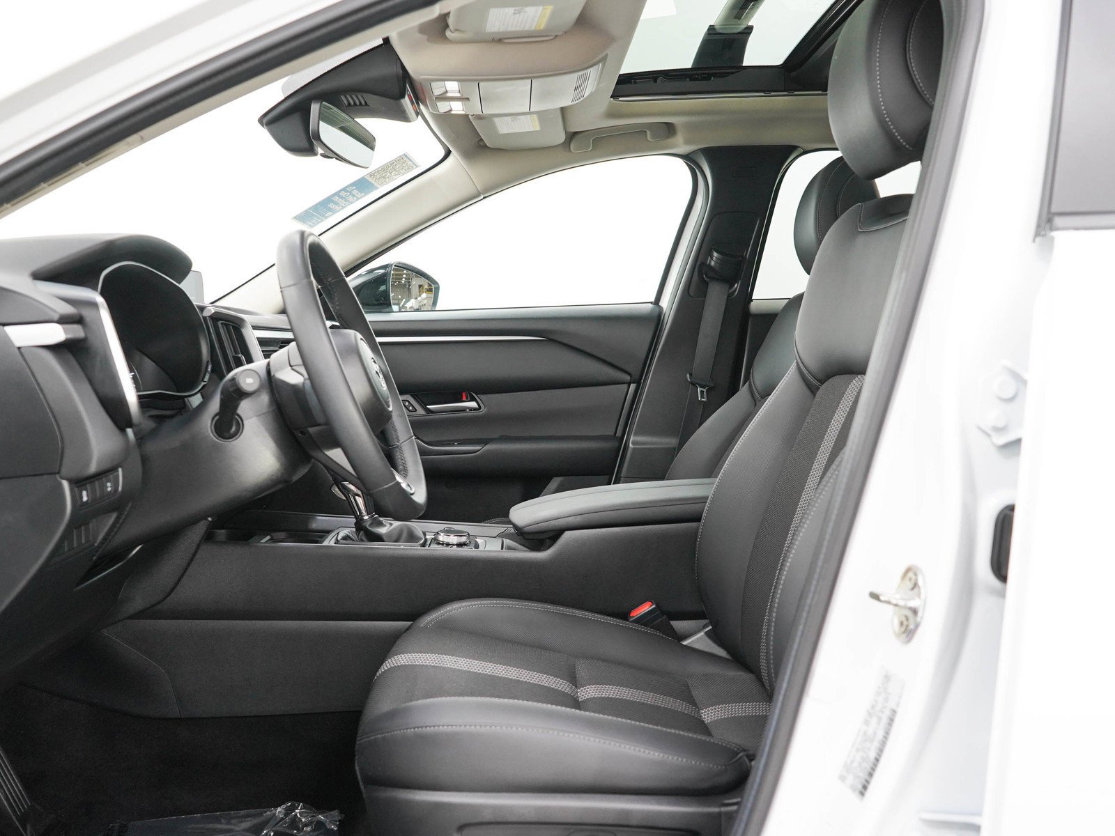 Used 2024 Wind Chill Pearl Mazda 2.5 S Premium Package image 23